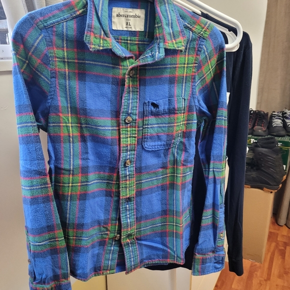 Lot Mens Small or Youth X-Large Shirts 10pcs - Picture 10 of 10